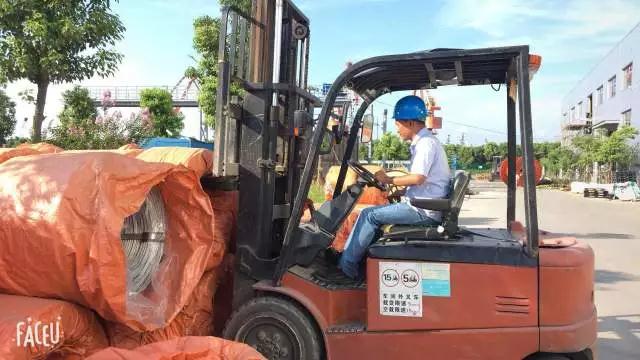 最新叉車工作，時(shí)代背景下的關(guān)鍵角色演變