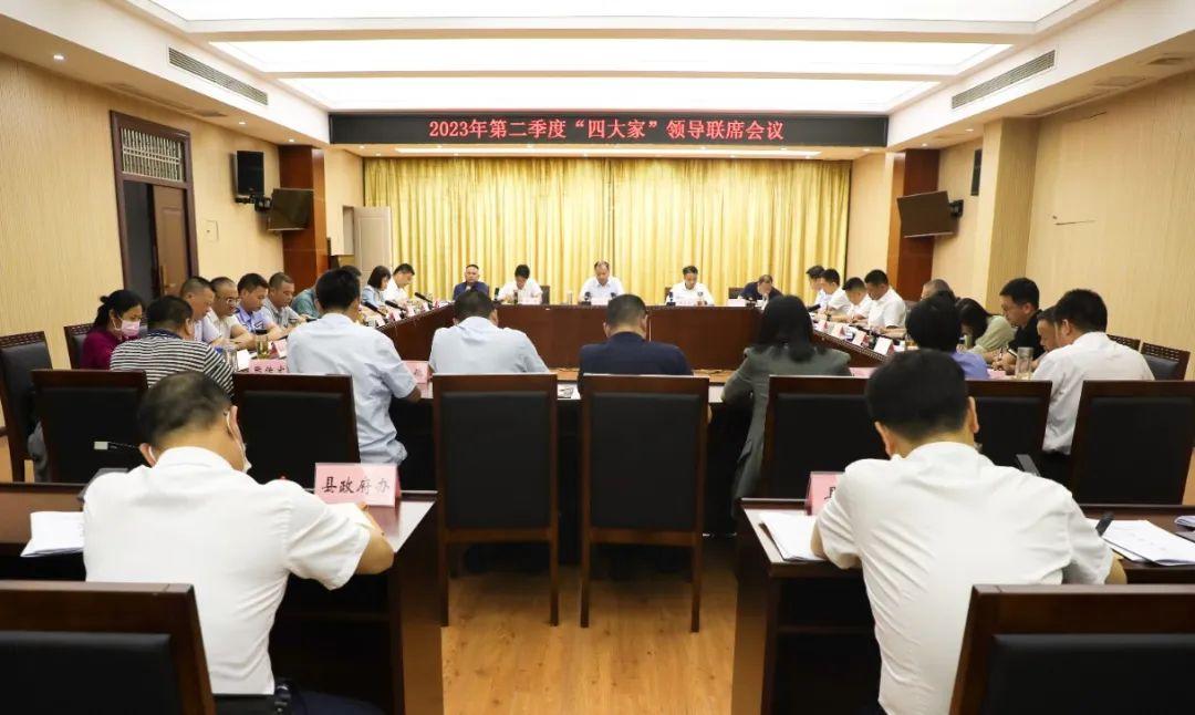 肖吉武，城市中的溫情時光日常